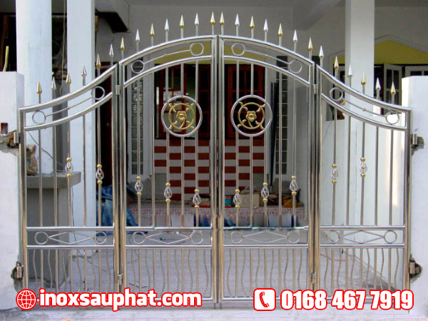 Xưởng inox Sáu Phát nhận làm cửa inox, cổng inox ở TPHCM