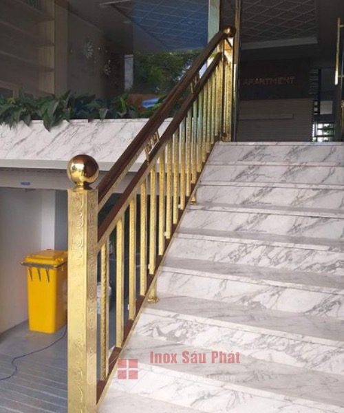 Top 20+ mẫu cầu thang inox mạ vàng màu đẹp ấn tượng